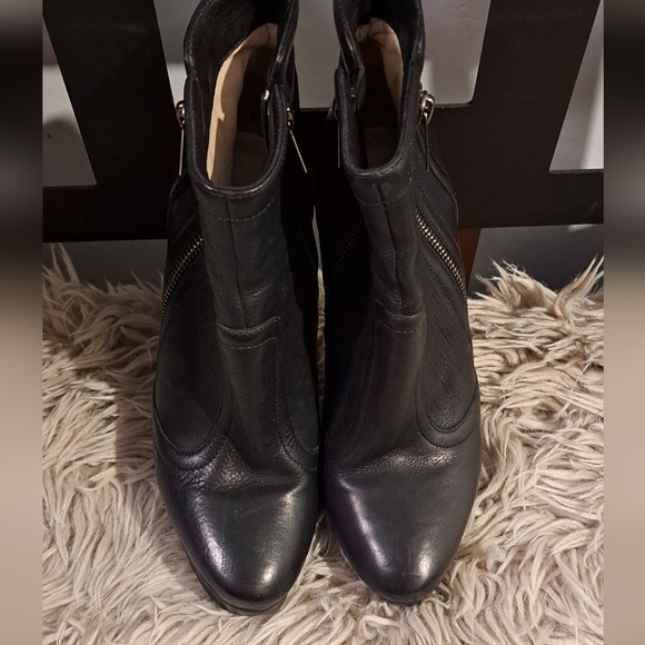 Size 6.5, Black Leather Jimmy Choo Stilhetto Boots - Picture 2 of 6